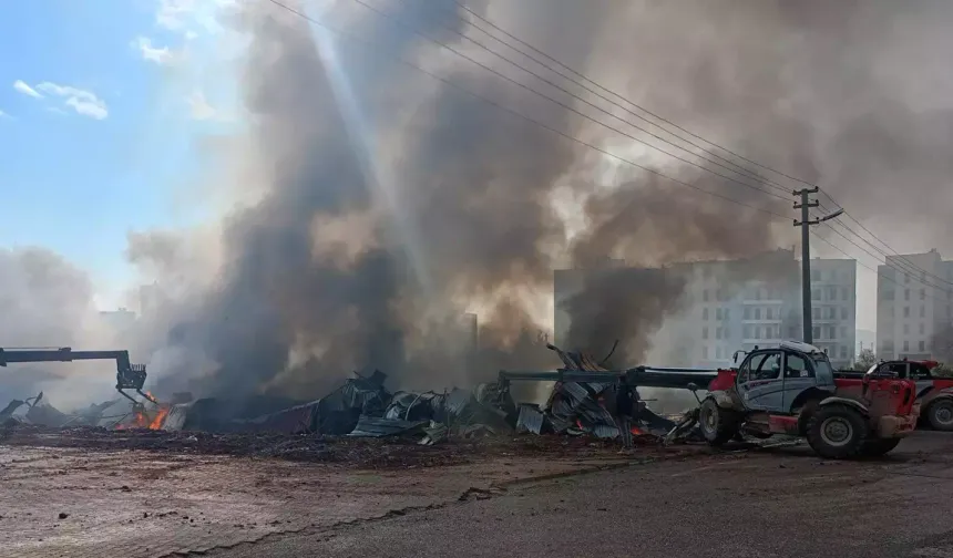 Gaziantep'te depoda yangın çıktı