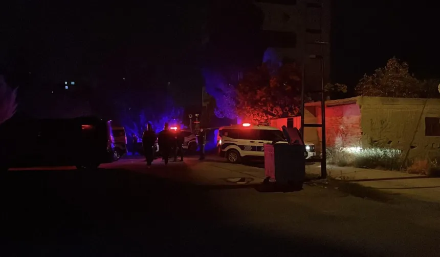 Hiç tanımadığı 3 kişiyi bıçakladı!