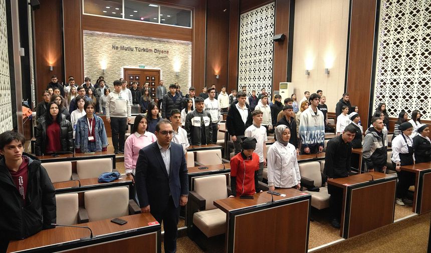 Keçiören’de Stajyer Öğrencilere Kapsamlı Sağlık Eğitimi