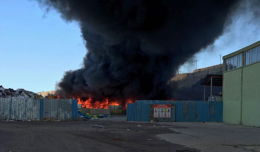 Kırıkkale'de kimya fabrikasında yangın çıktı
