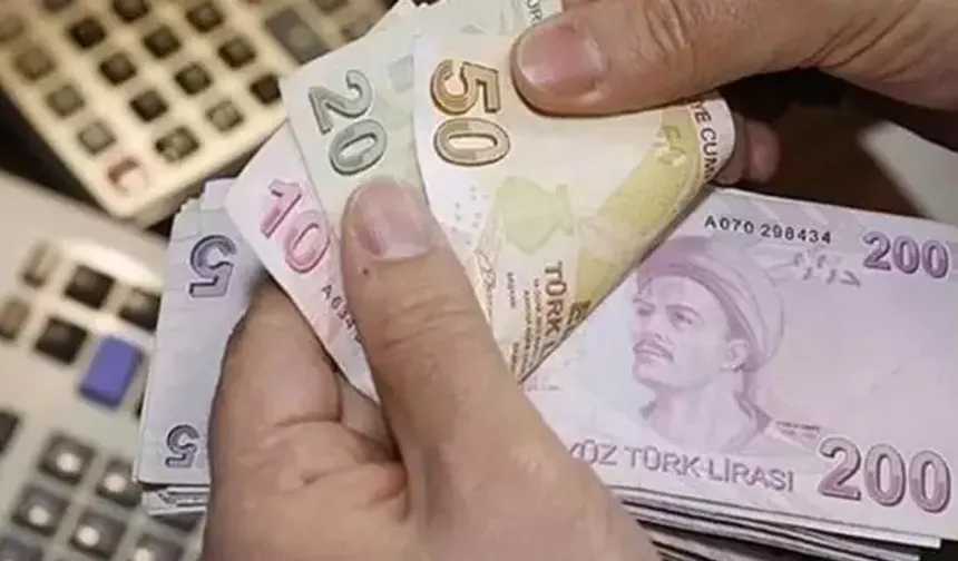 Milyonlarca emeklinin beklediği ödeme tarihi belli oldu!