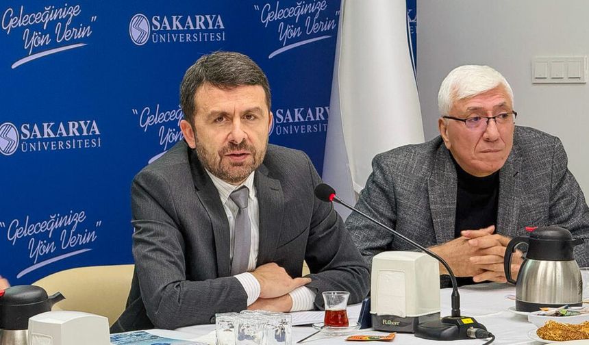 SAÜ’de Gazeteciliğin Geleceği Masaya Yatırıldı!