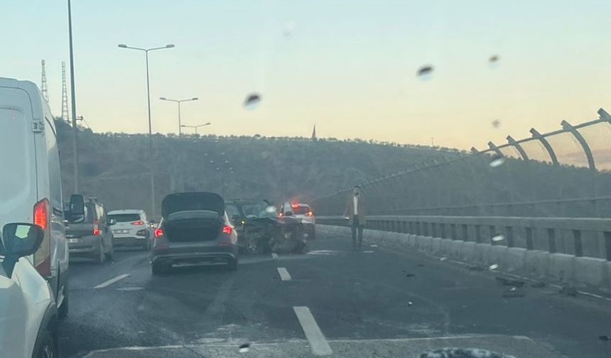 Mamak–Çankaya Viyadüğü’nde Kaza!