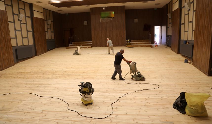 Yılmaz Güney Sahnesi Yenilendi, Kapılarını Sanatseverlere Açıyor