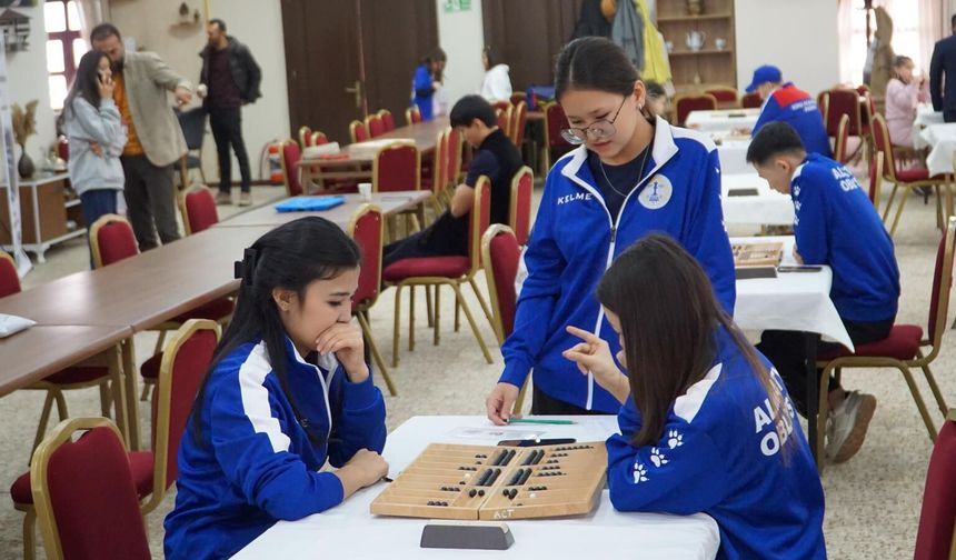 Türk Dünyası Zeka Oyunları Turnuvası Sincan’da tamamlandı