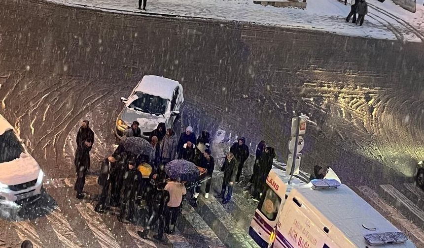 Şentepe’de Otomobil Yayaya Çarptı!