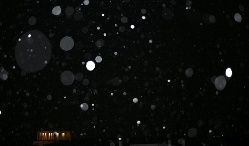 Başkentte  kar yağışı!