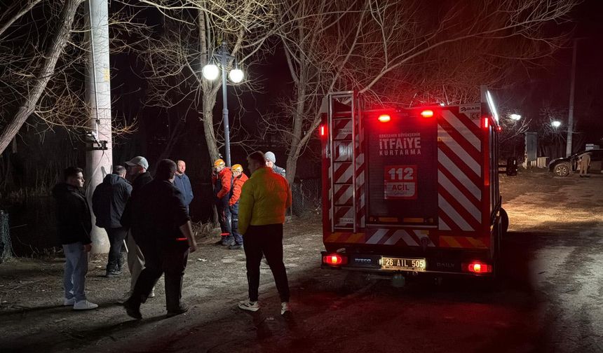 Eskişehir’de araç, Porsuk Çayı'na düştü