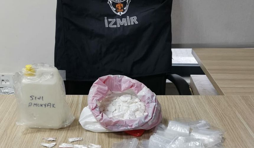 İzmir’de Uyuşturucu Operasyonu: 650 Gram Kokain Ele Geçirildi