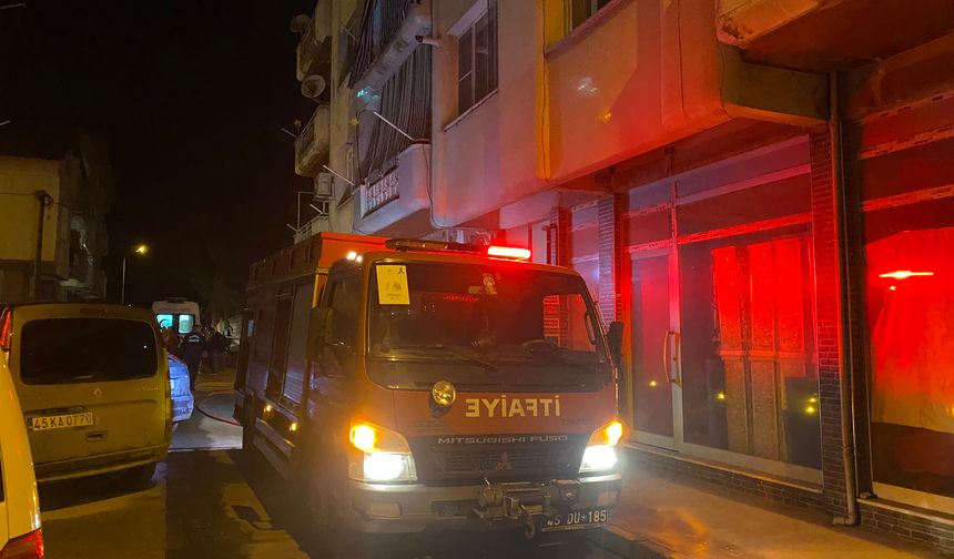 Manisa’da 4 Katlı Binada Korkutan Yangın