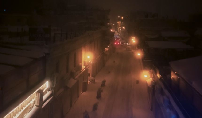 Mardin'de kar ve sis manzarası