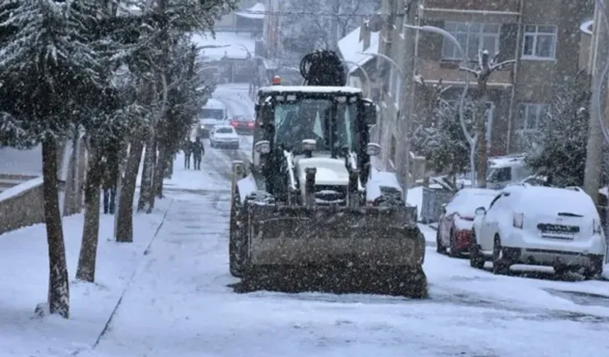 Gümüşhane'de ulaşıma kar engeli !