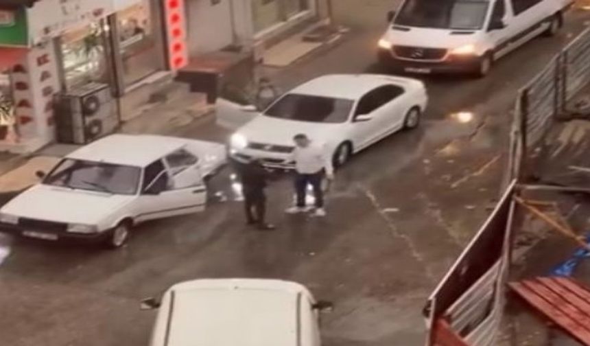 Yolun Karşısına Geçerken Otomobil Çarptı: 52 Yaşındaki Kadın Hayatını Kaybetti  Spot: