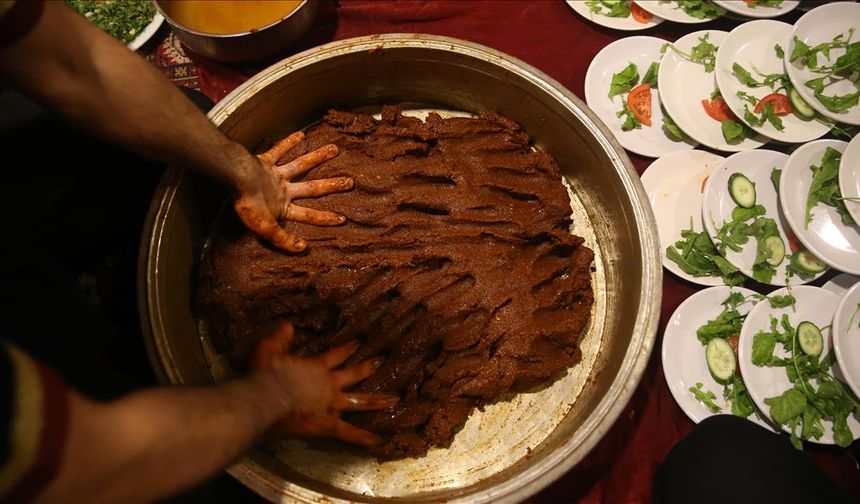 Kızılcahamam’da Geleneksel “Millet Bahçesi Sıra Gecesi”