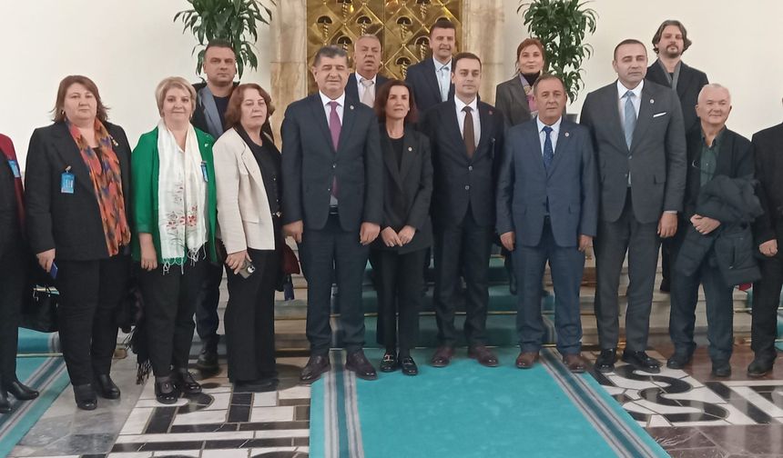 CHP MURATPAŞA İLÇESİNDEN “NÖBETÇİ” MİLLETVEKİLLERİNE DESTEK