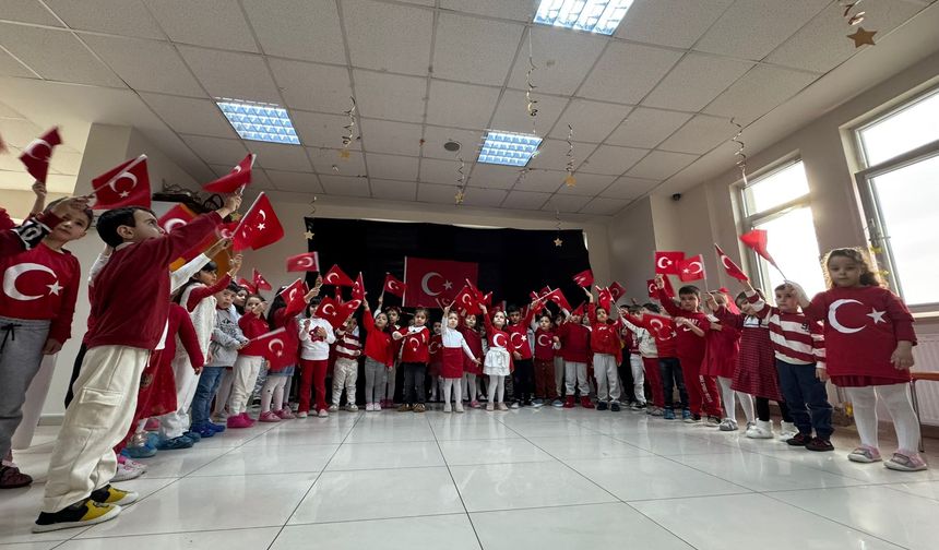 Pursaklar’da Öğrencilere Bayrak Bilinci Aşılandı