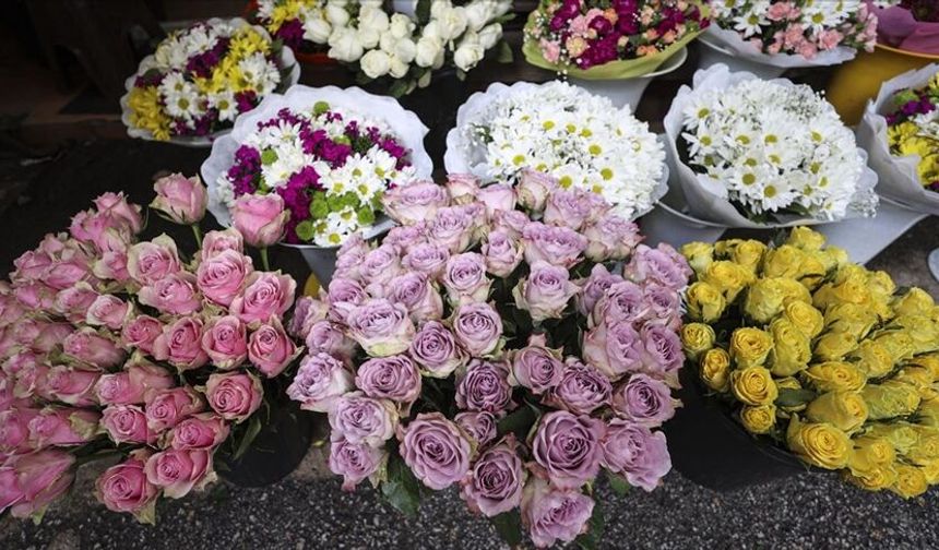 Kayseri’de Sevgililer Günü Hareketliliği: Kırmızı Gül 150 Liradan Başlıyor