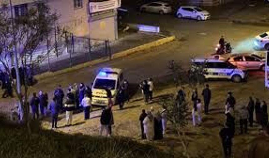 Adana’da Feci Kaza: Kamyonet Dereye Uçtu, Sürücü Hayatını Kaybetti