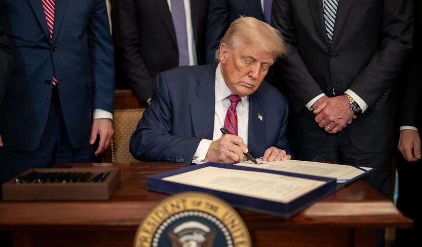 ABD, İran’la Ticaret Yapan Ülkeleri Hedef Aldı