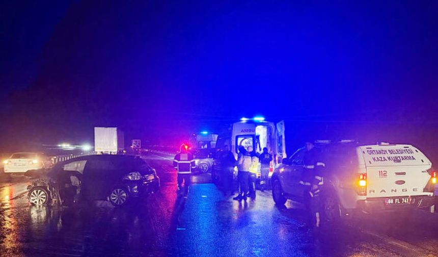 Aksaray'da  feci kaza : 5 yaralı