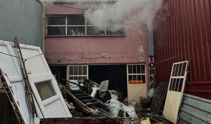 Kütahya'da torna tesviye atölyesi yandı