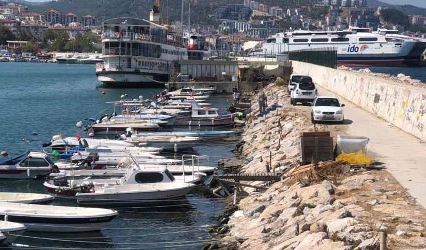 Mudanya’da Anne ve Çocuğu Denize Atladı: 1 Ölü