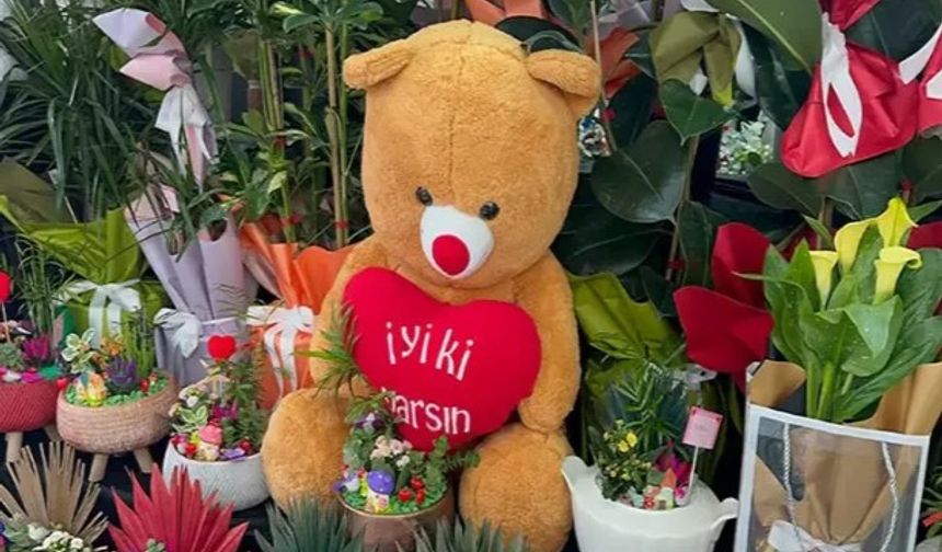 Yalova'da çiçek mezadında yoğunluk