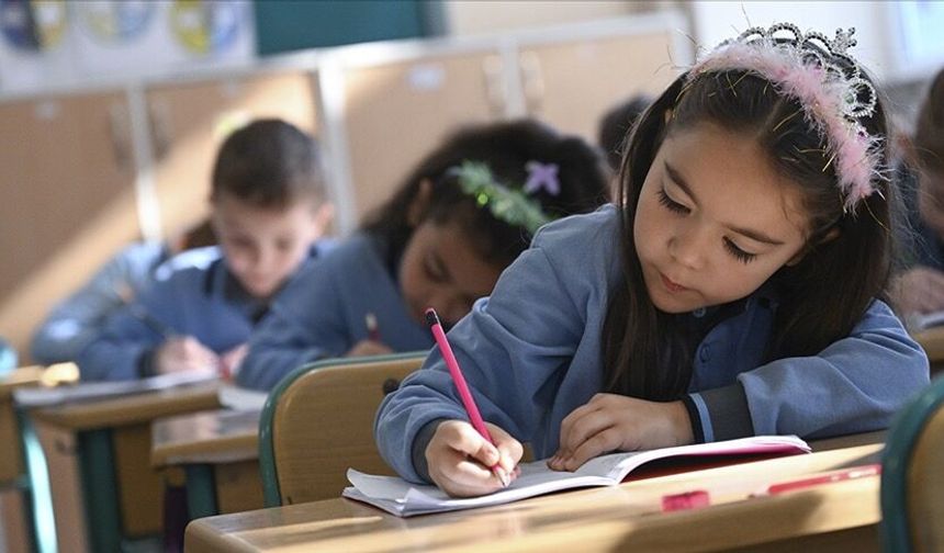 Ara tatil kalkıyor mu? Bakan Tekin’den yeni mesaj