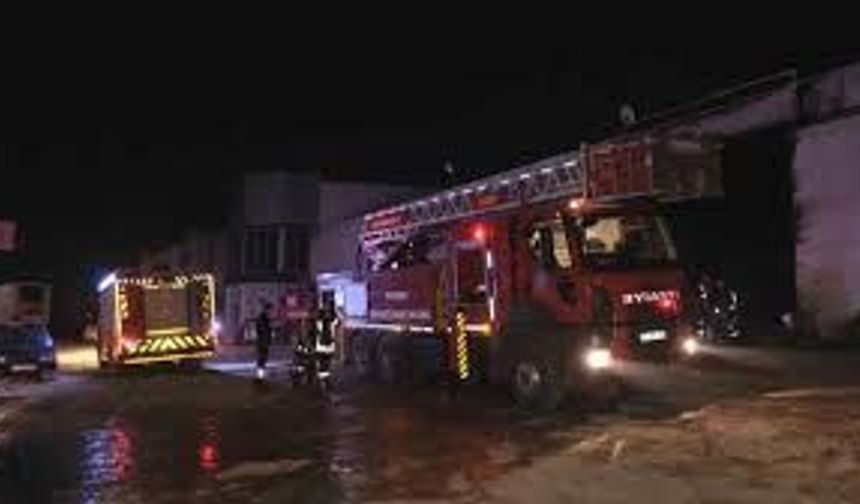 Karaman'da Fabrika Yangını Korkuttu