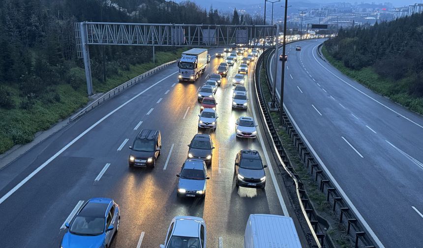 Bayram Tatilinden Dönüş Başladı