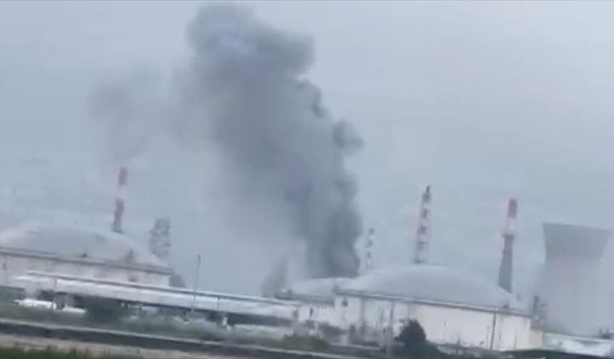 İran Füze Saldırısı Sonrası Hayfa’da Siyah Dumanlar