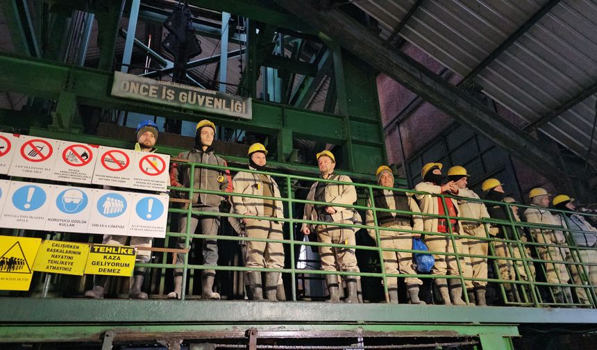 1992 Kozlu faciasında hayatını kaybeden 263 madenci anıldı