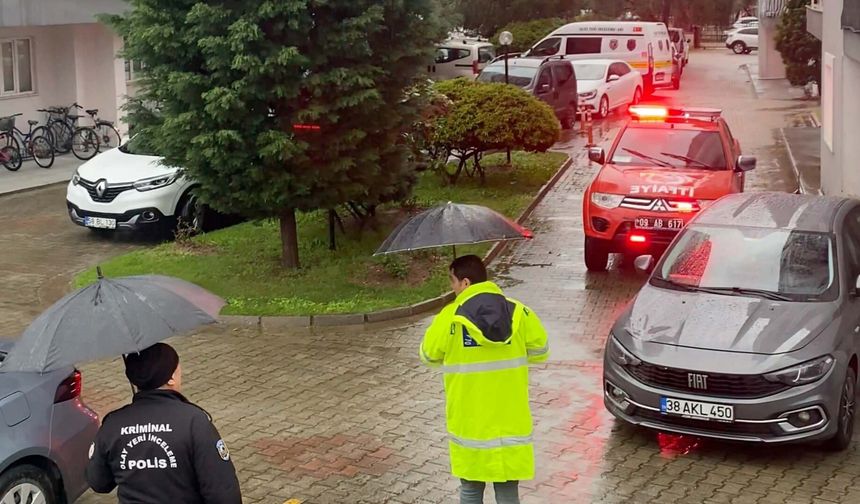 Aydın'da istinat duvarı çöktü