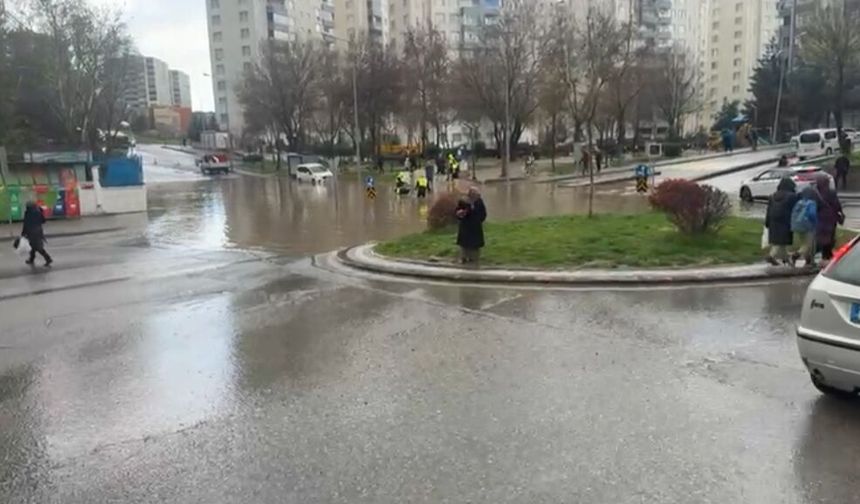 Batman'da sağanak hayatı olumsuz etkiledi