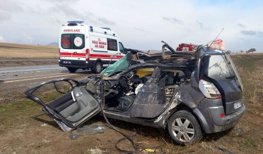 Kuzenler kazada öldü!