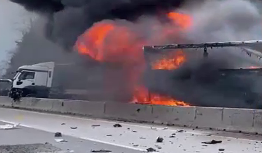 Pamukova’da Zincirleme Kaza