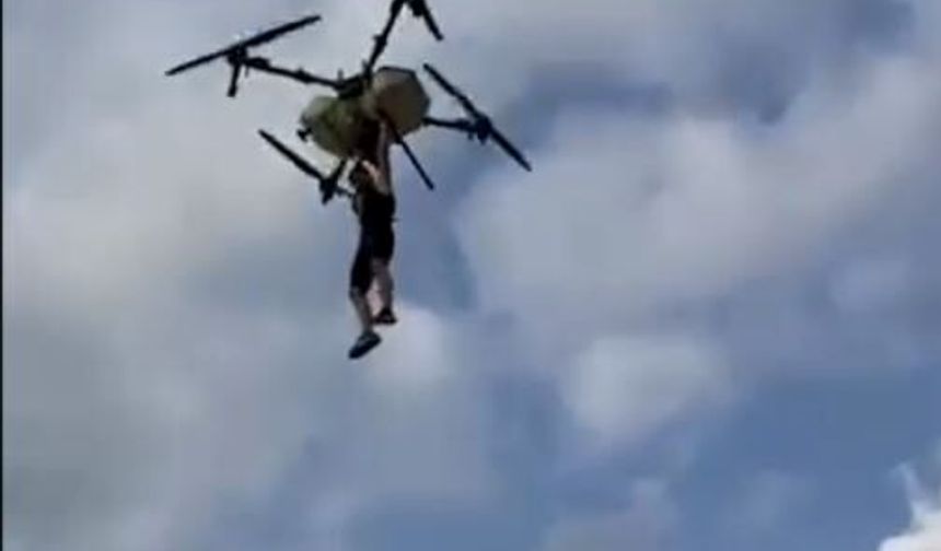 Tarım dronuna tutunan çiftçi düştü!