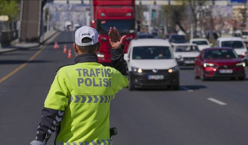 Başkentte Yarın Trafiğe Kapanacak Yollar Açıklandı