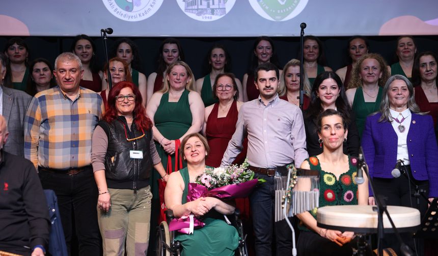 Hüseyin Can Güner’den 8 Mart Mesajı: “Kadınların Emeği Cumhuriyetin Yolunu Aydınlatıyor”