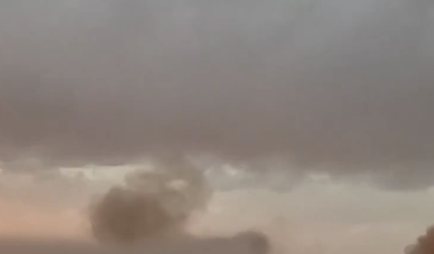 İran’dan Füze Gösterisi