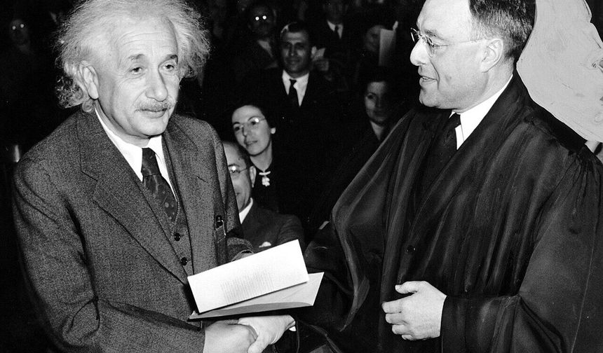 Uzay ve Zamanın Efendisi: Einstein’ın Görelelik Devrimi