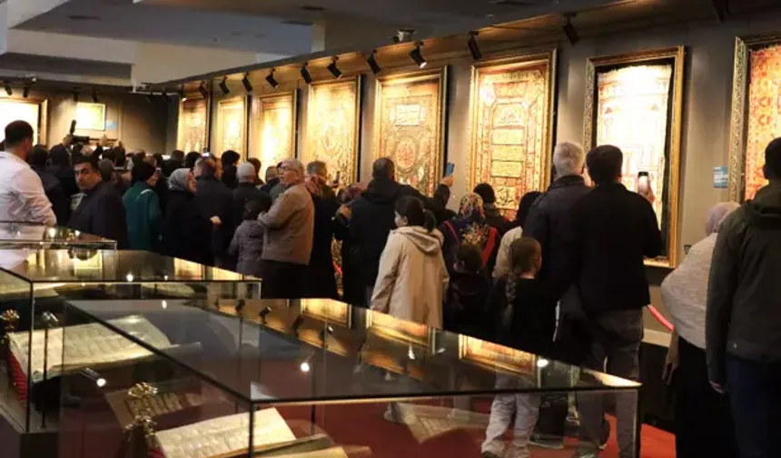 Hazreti Muhammed’in Emanetleri Kayseri’de Sergileniyor