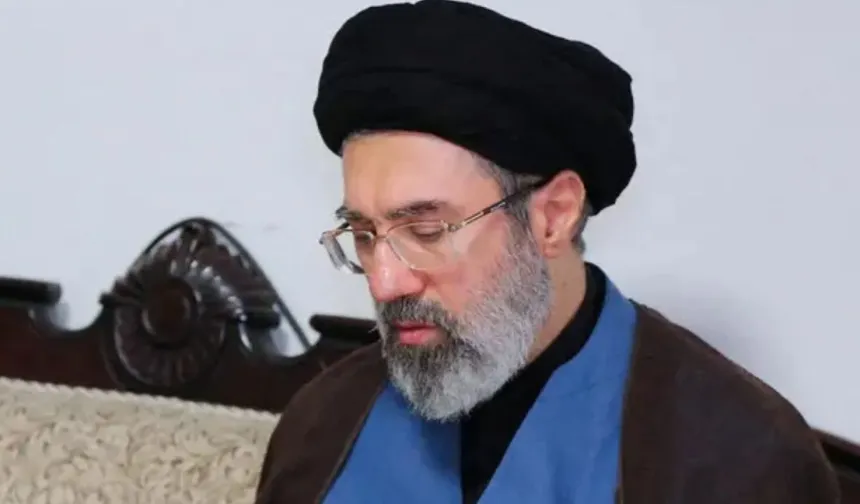 İran’da Kritik İddia: Yeni Dini Lider Mücteba Hamaney mi?