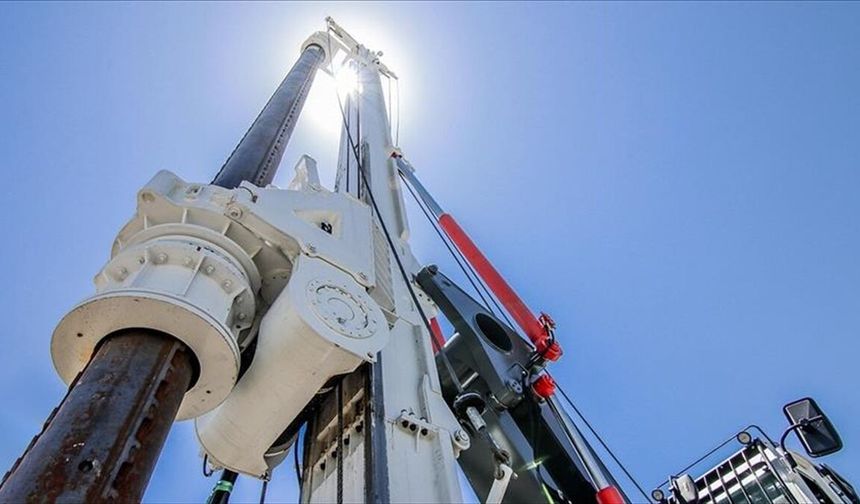 İran: Hasar gören Lavan Petrol Rafinerisi 2 ayda eski kapasitesine ulaşacak