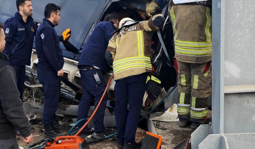 Ankara’da feci otobüs kazası: 4 ölü, 13 yaralı