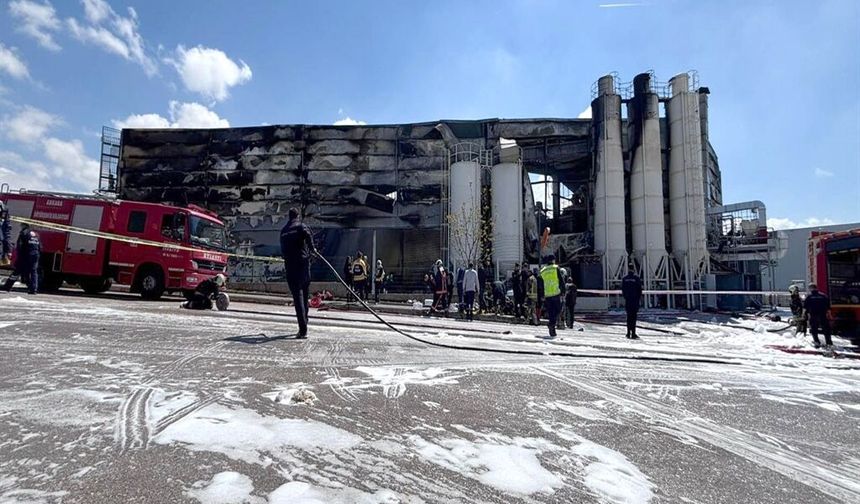 Ankara'da yangında ölen teknisyen, Kırıkkale'de toprağa verildi