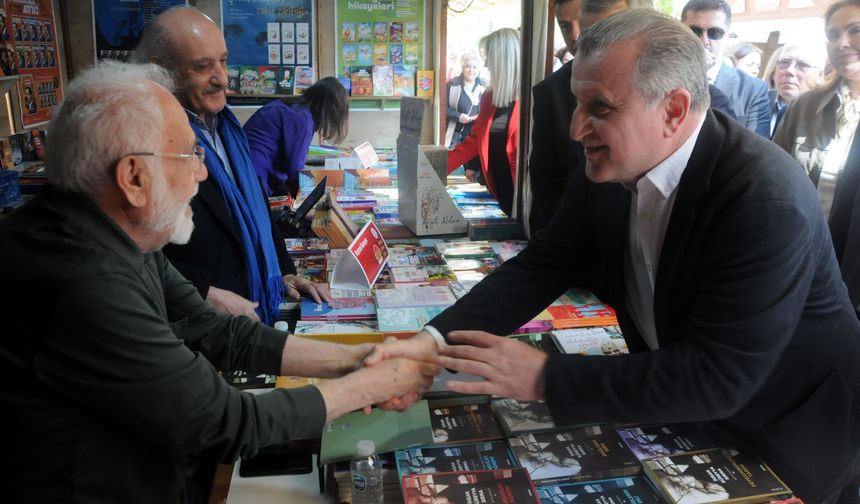 Bakan Bak'tan Gençlere Vurgu