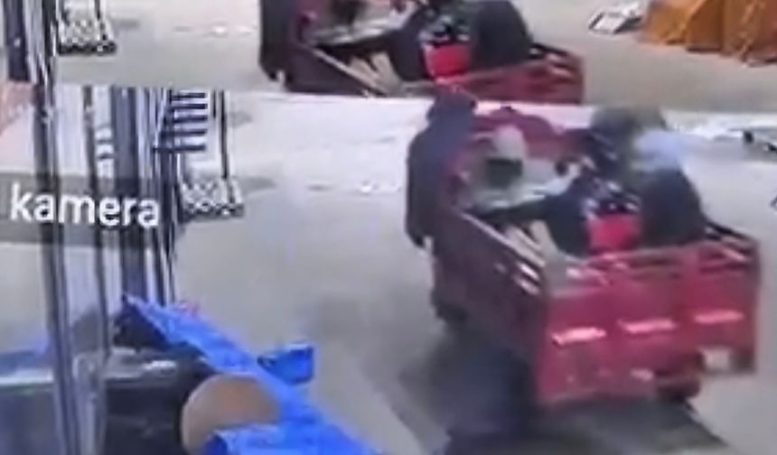 Çarşıdaki ayakkabı hırsızlığı kamerada