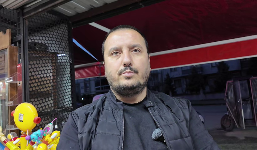 Çocuk parkında kaydırağı yaktılar!