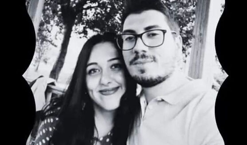 Depremde kaybettikleri için kütüphane kurdu!